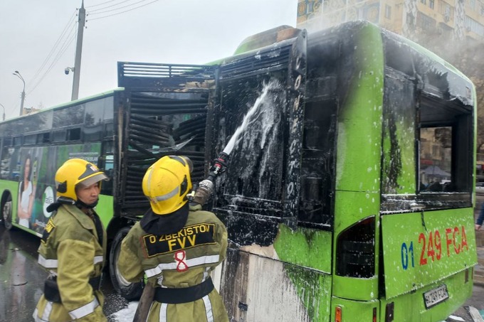 Toshkentda yana bir Mercedes-Benz avtobusida yong‘in chiqdi