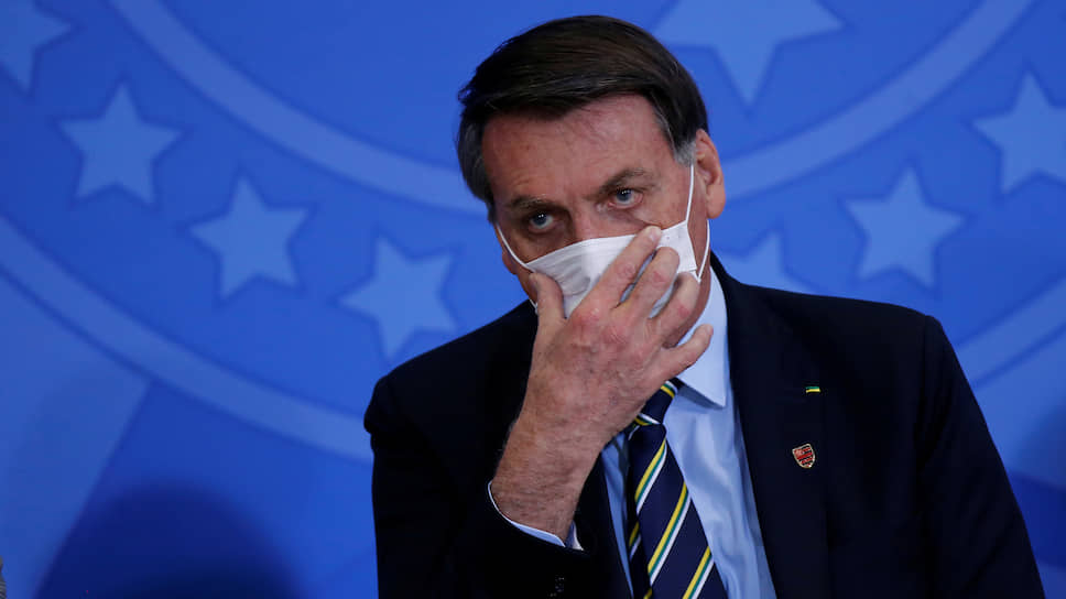 Президента Бразилии обвиняют в убийстве 600 тысяч человек
