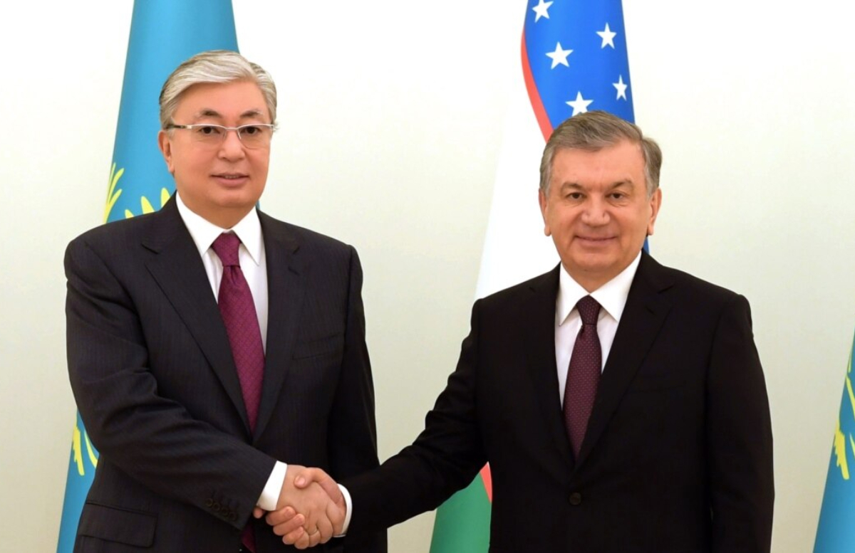 Токаев поздравил Мирзиёева с переизбранием на пост президента Узбекистана