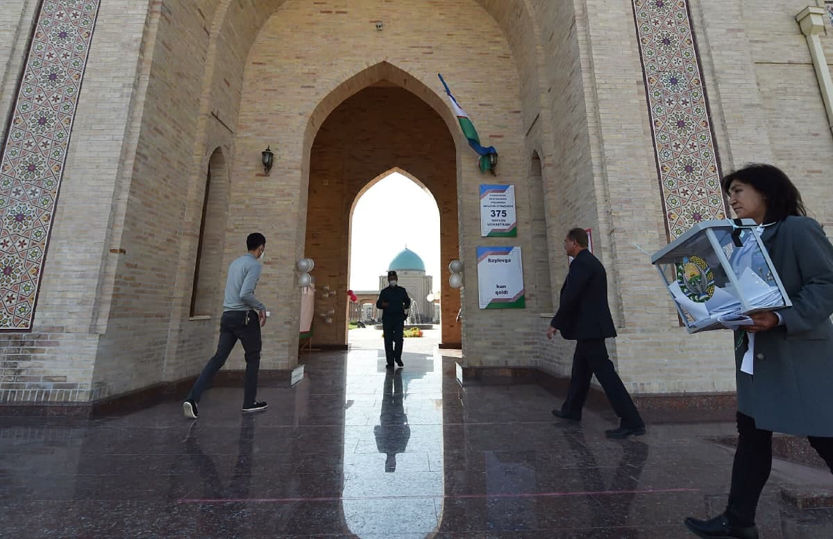 ШОС не обнаружила нарушения на президентских выборах в Узбекистане