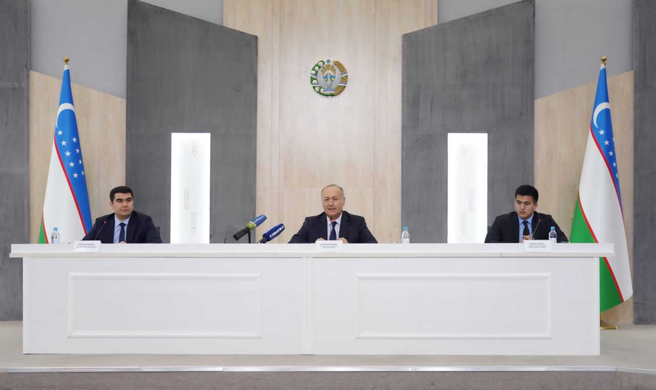 Узбекистан намерен отправить на учебу за границу больше граждан за счет государства