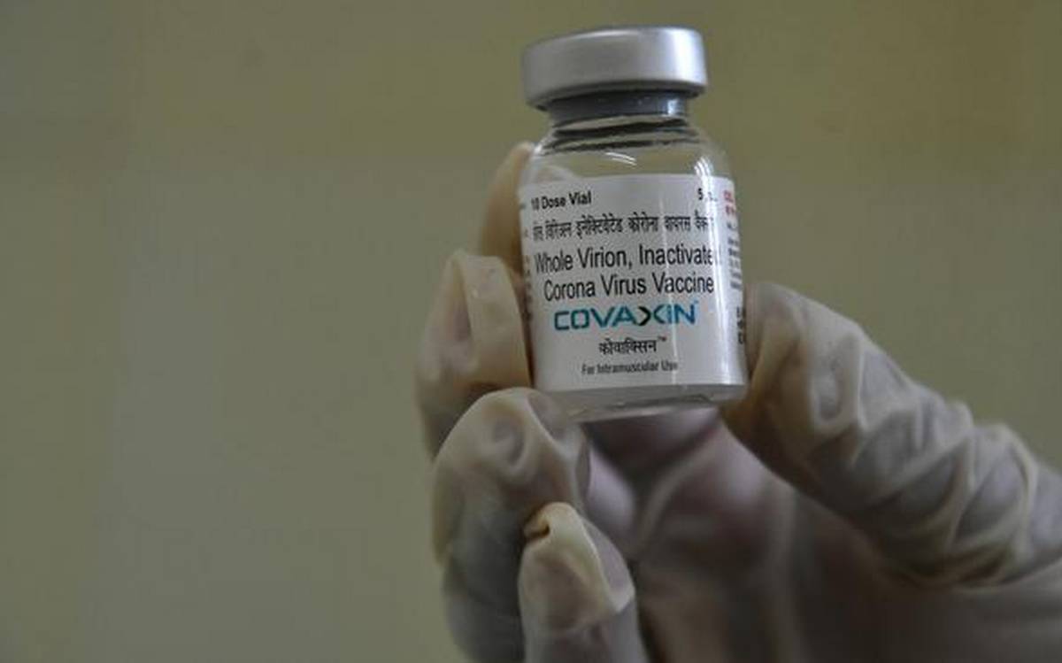 ВОЗ одобрила использование индийской вакцины от коронавируса