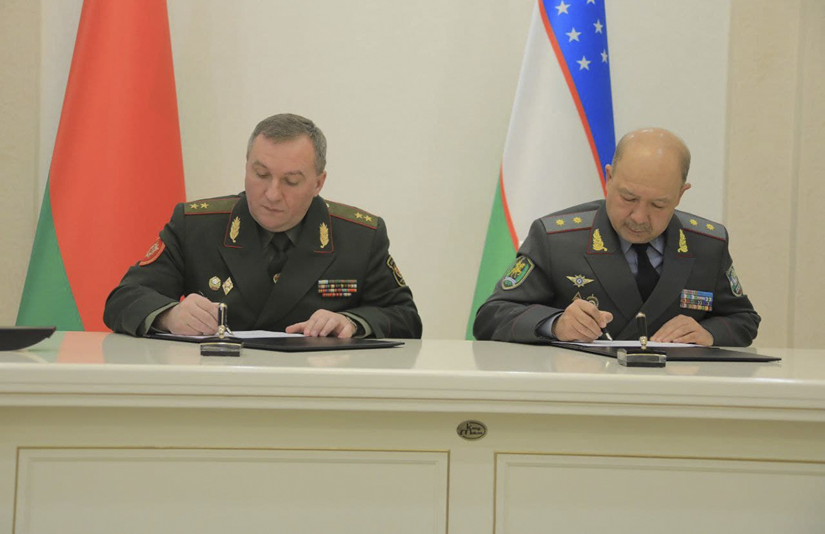 Министры обороны Узбекистана и Беларуси подписали соглашение о сотрудничестве в 2022 году