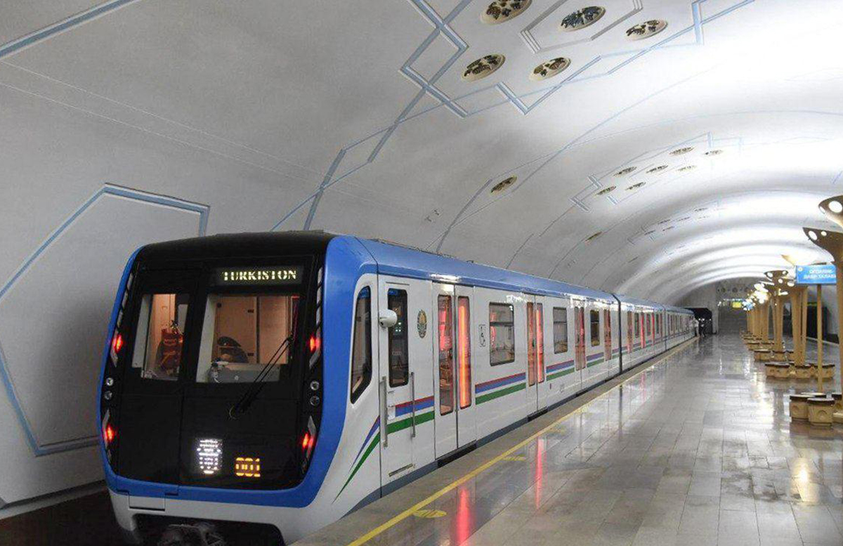 Сотрудникам ташкентского метрополитена увеличат зарплату