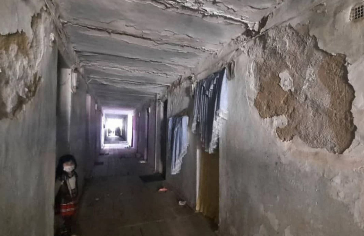 «Это не Сирия»: В сеть просочились ужасающие кадры из бывшего общежития для нуждающихся — видео