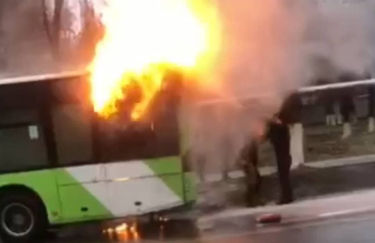 В «Тошшахартрансхизмат» отчитались за возгорание в автобусе