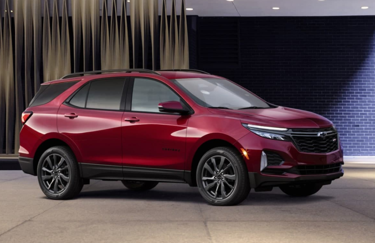 Выяснились цены новой модели Chevrolet Equinox 2022 года