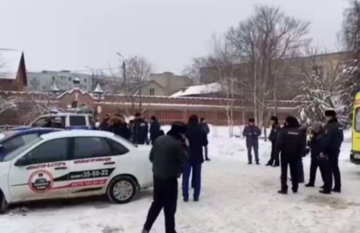 В Подмосковье 18-летний парень подорвал себя на входе в женский монастырь — видео