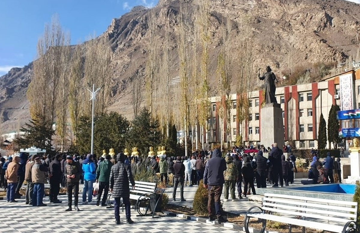 Жителей таджикского города оставили без интернета на фоне акций протеста