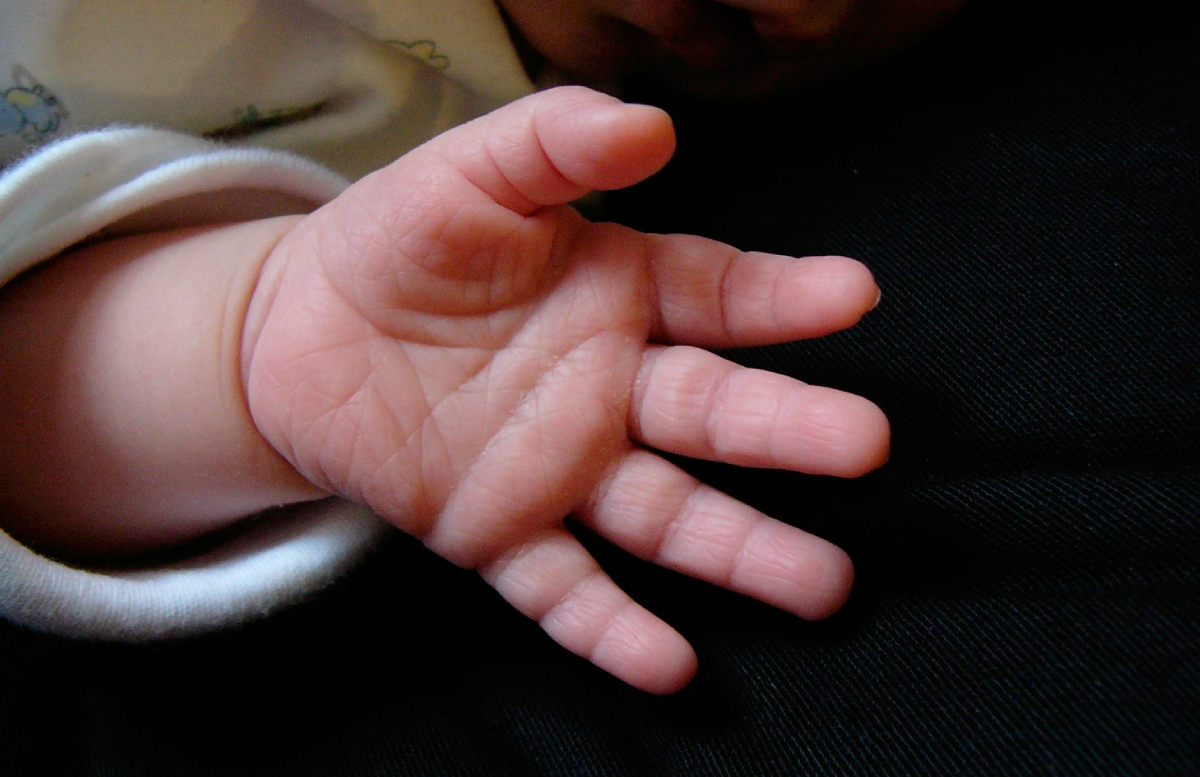 Названо число умерших младенцев и матерей в Ташобласти с начала 2021 года