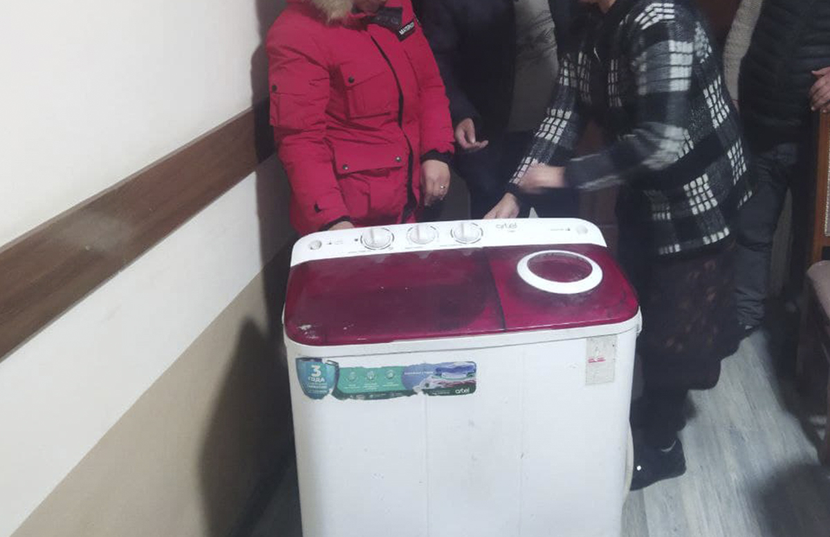 В Намангане три 15-летние девочки украли и продали стиральную машину