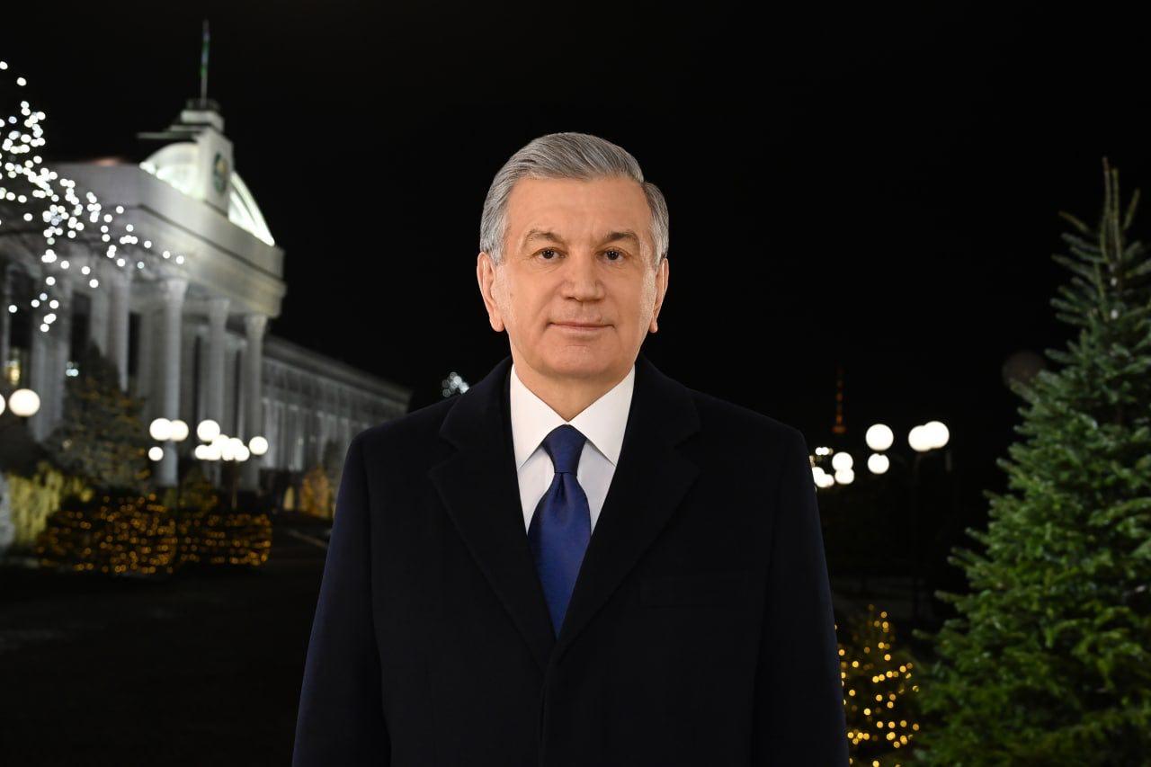 Президент поздравил узбекистанцев с Новым годом — видео