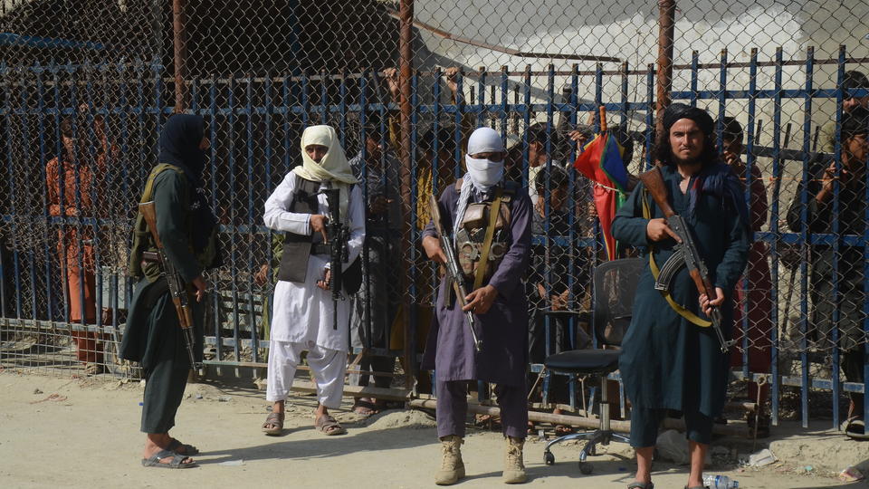 СМИ: В провинции Панджшер возобновились бои между талибами и ополченцами