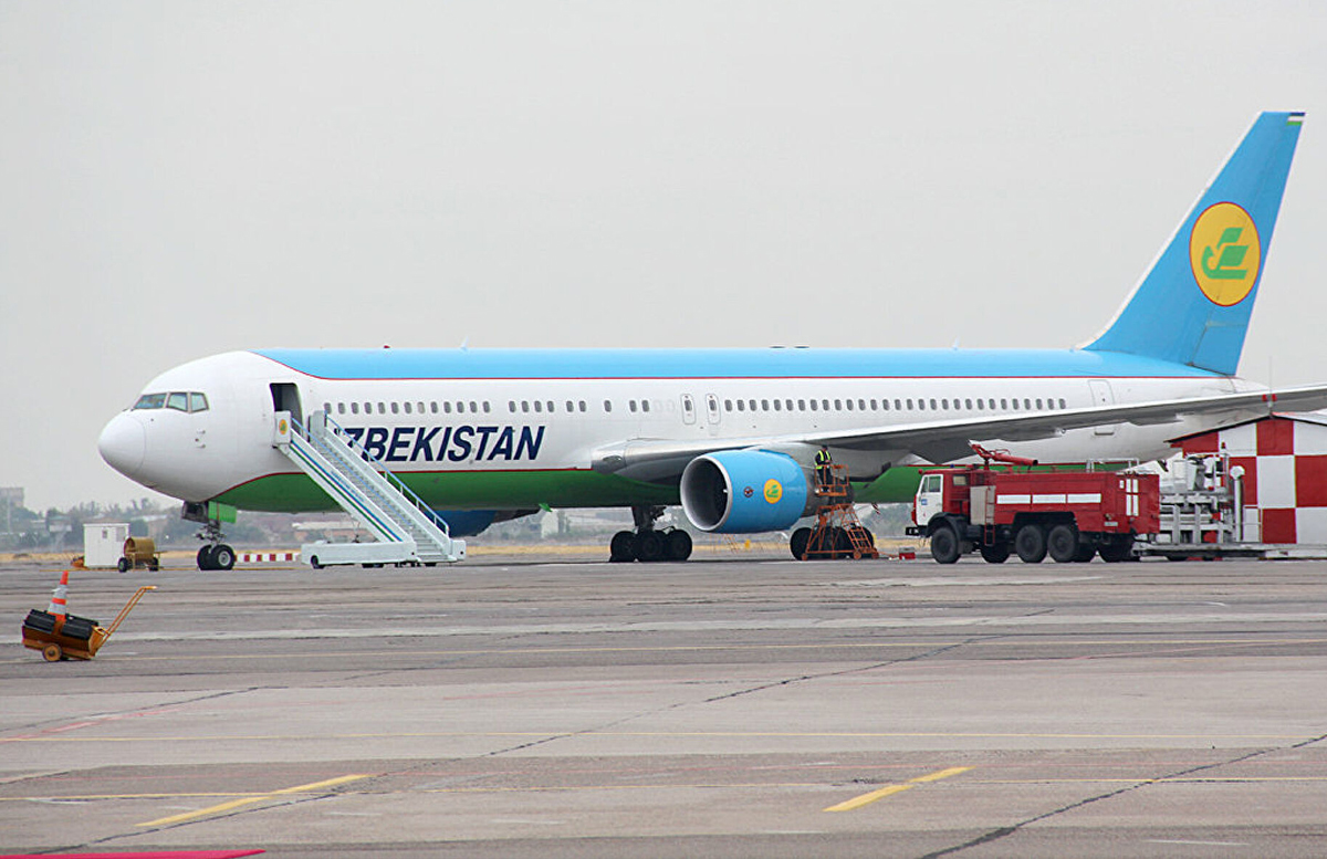В Uzbekistan Airways заявили об отмене полетов в Актау