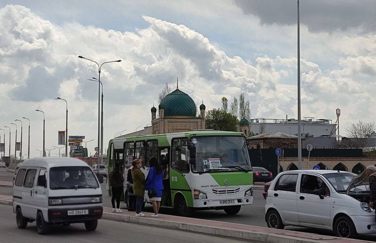 Поле автобус. Хоким города Самарканда. Россия выделит автобусы. 2 Автобус Ташкент. Население Узбекистана 2022.