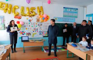 Узбекистанцам назвали причины плохого преподавания иностранных языков в учебных заведениях