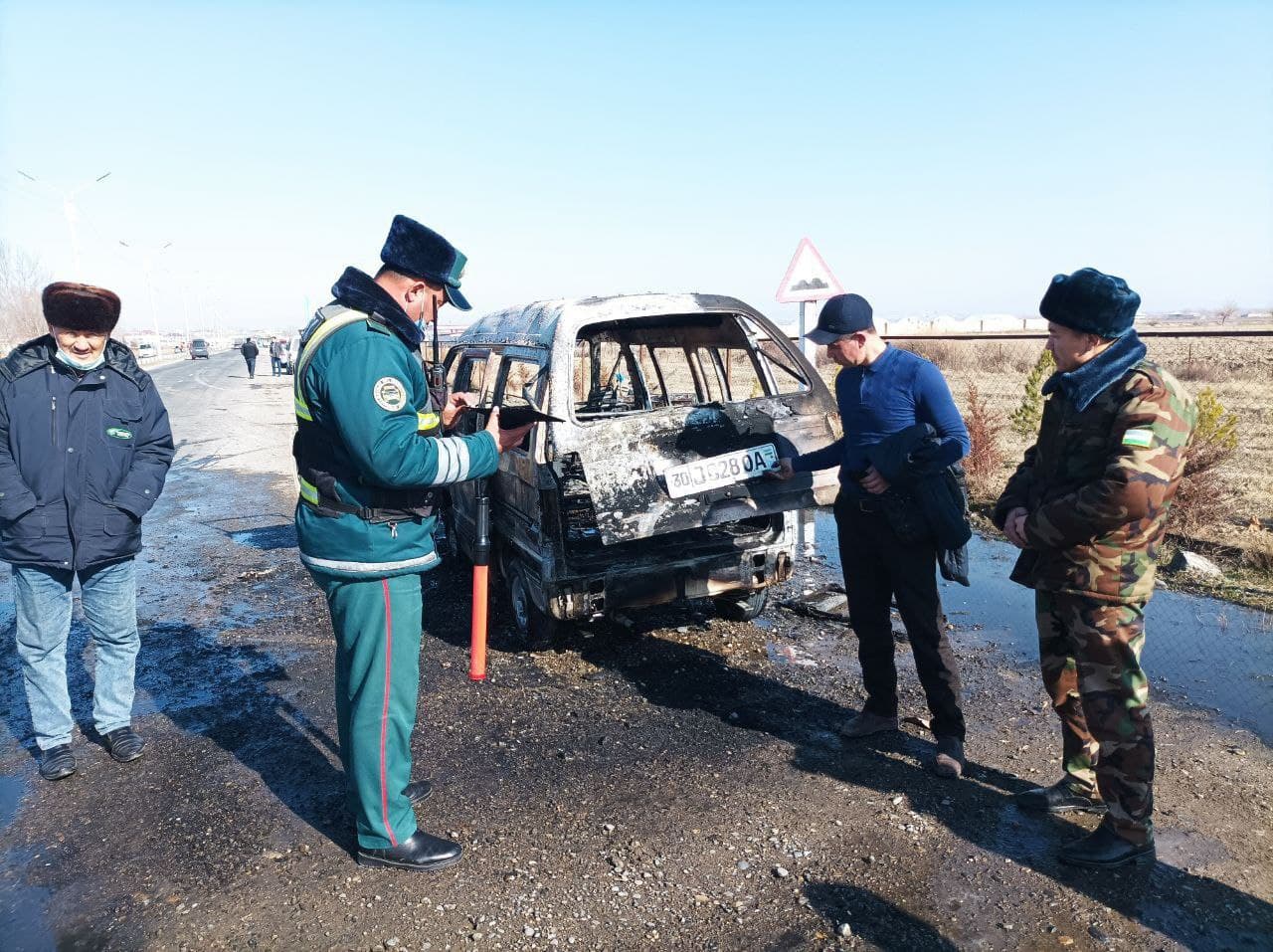 В Самаркандской области загорелся Damas