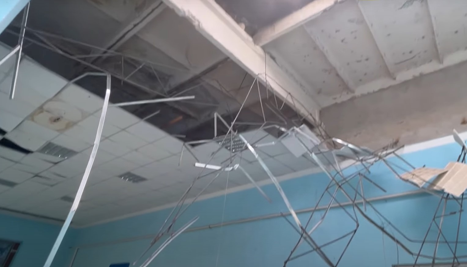 В одной из школ Хорезма обрушилась крыша