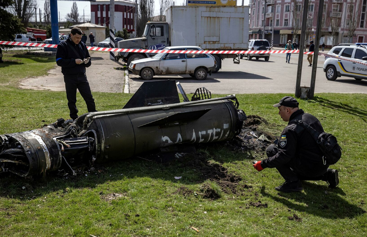 Киев и Москва обвиняют друг друга в обстреле вокзала в Краматорске