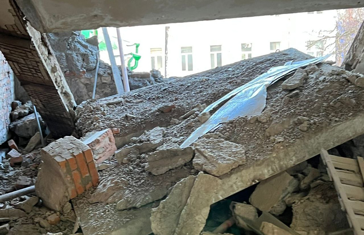 В Москве на узбекских мигрантов обрушилась крыша: есть погибший