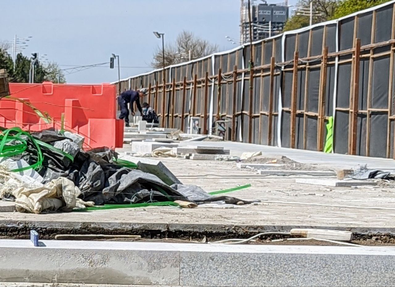 Выяснилось, чем заменят черный мрамор на площади Космонавтов в Ташкенте