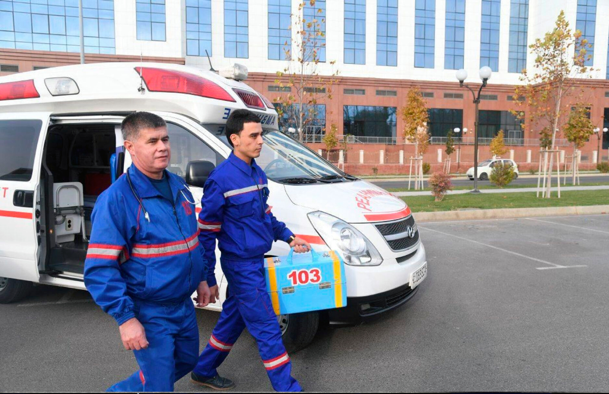 В Узбекистане работникам скорой помощи повысят зарплату