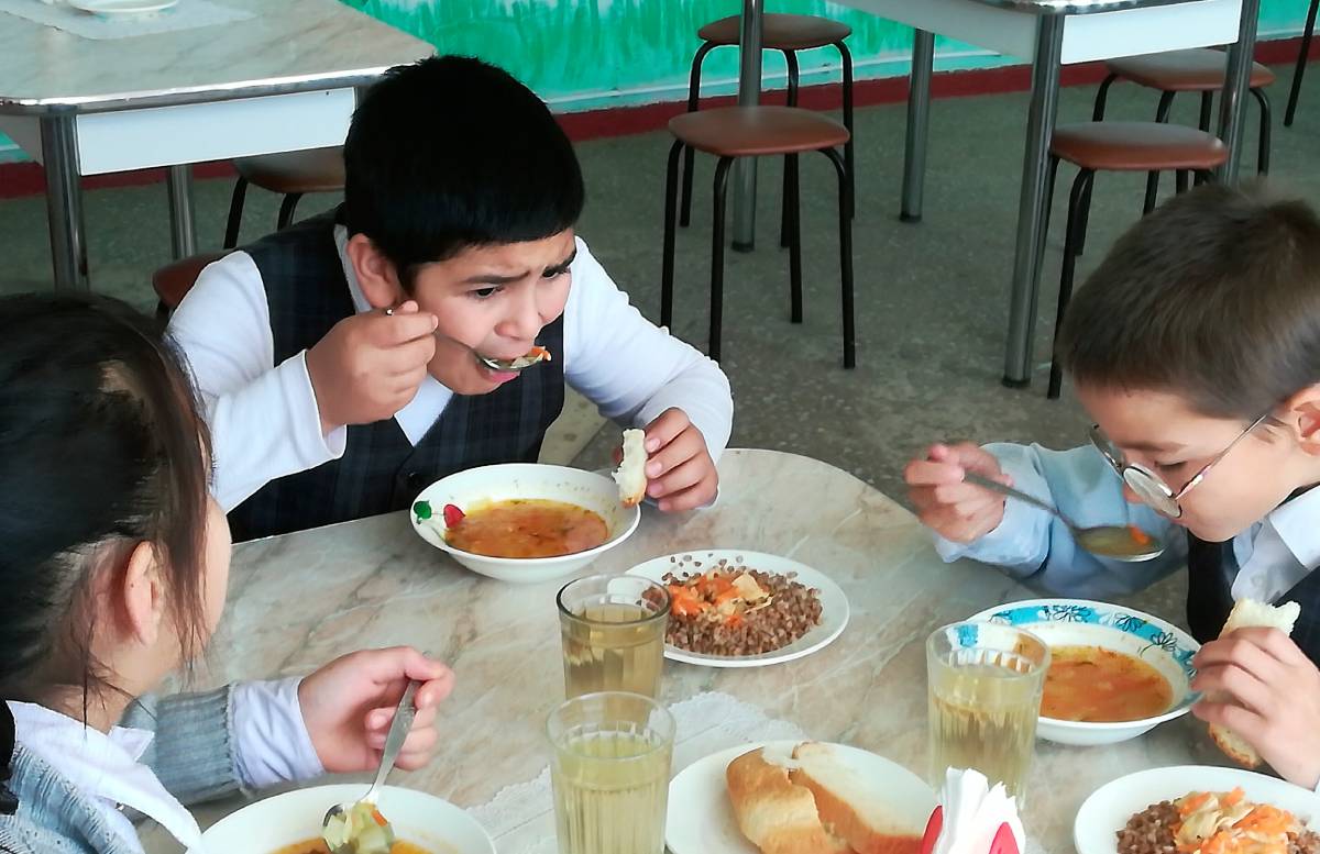 В Узбекистане система школьного питания может отойти в частные руки