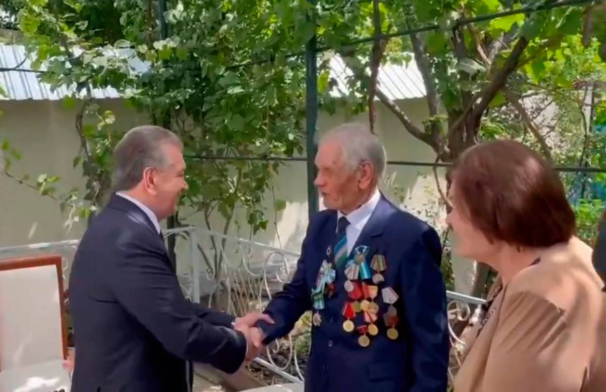 Президент поздравил ветерана Фёдора Федина — видео