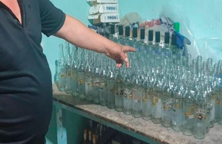 В Самарканде выявили незаконный цех по производству алкоголя
