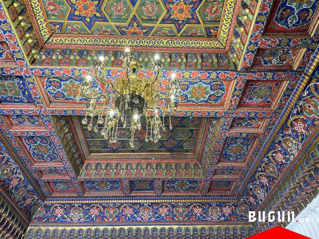 Красоты Ферганской области: дворец Худоярхана, мечеть Джами и лавандовые поля — фото