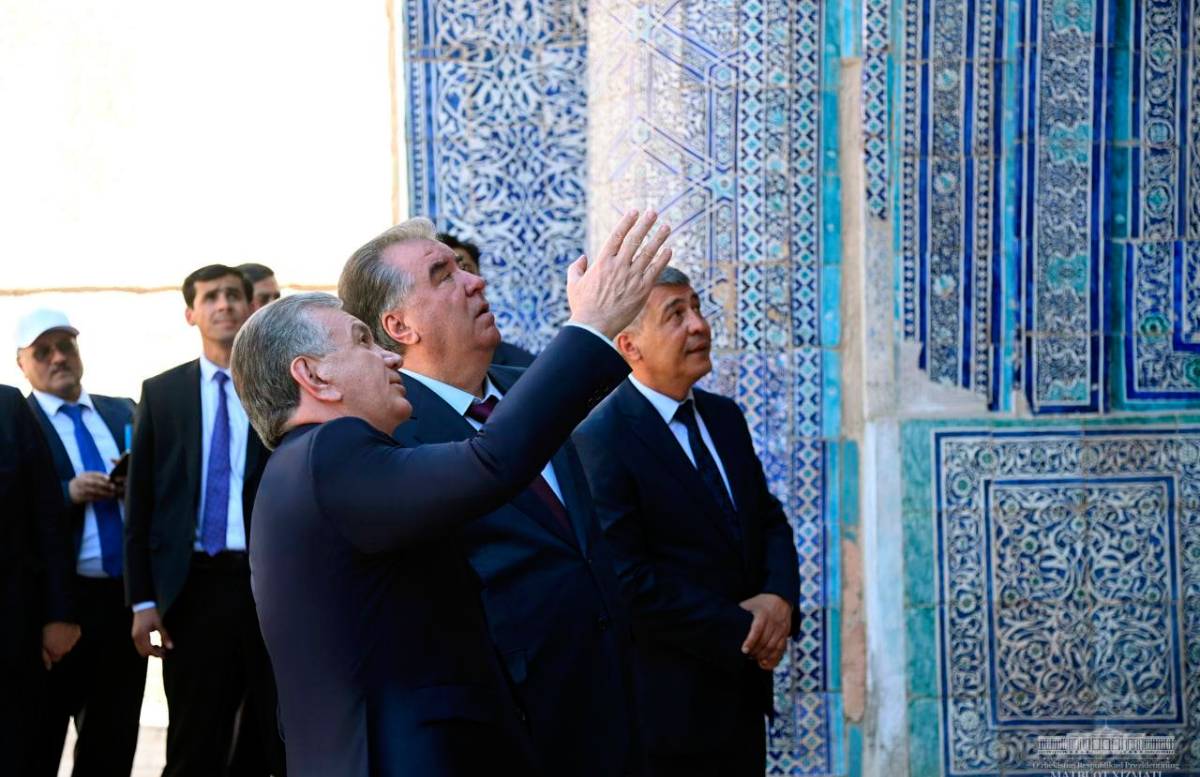 Эмомали Рахмон завершил свой двухдневный визит в Узбекистан