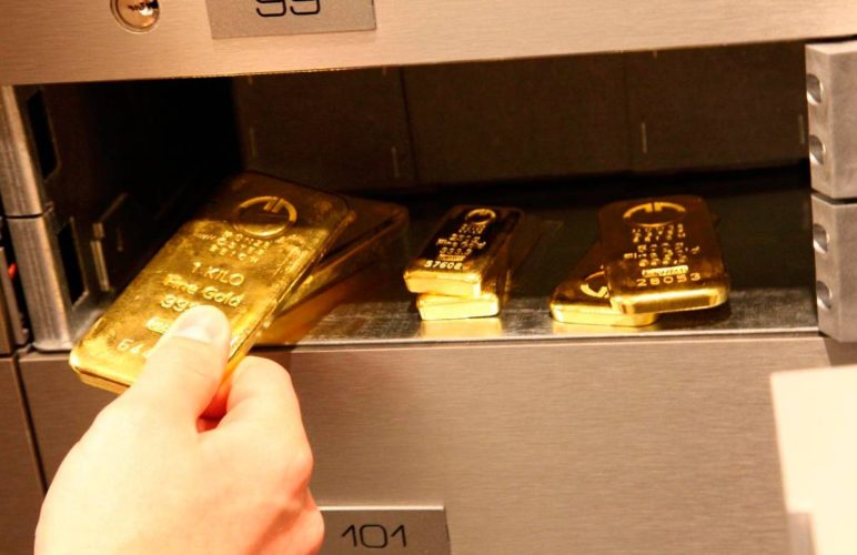 Узбекистан в апреле стал крупнейшим покупателем золота