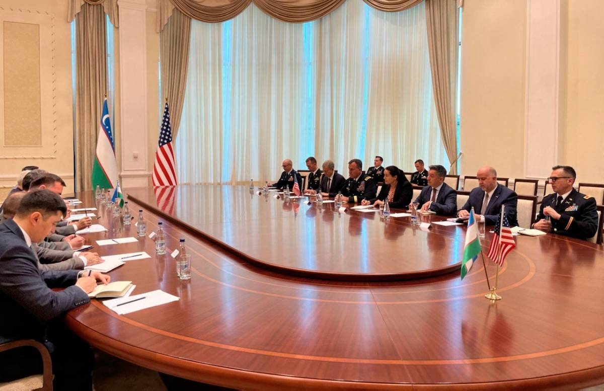 Узбекистан и США обсудили перспективу сотрудничества в военной сфере