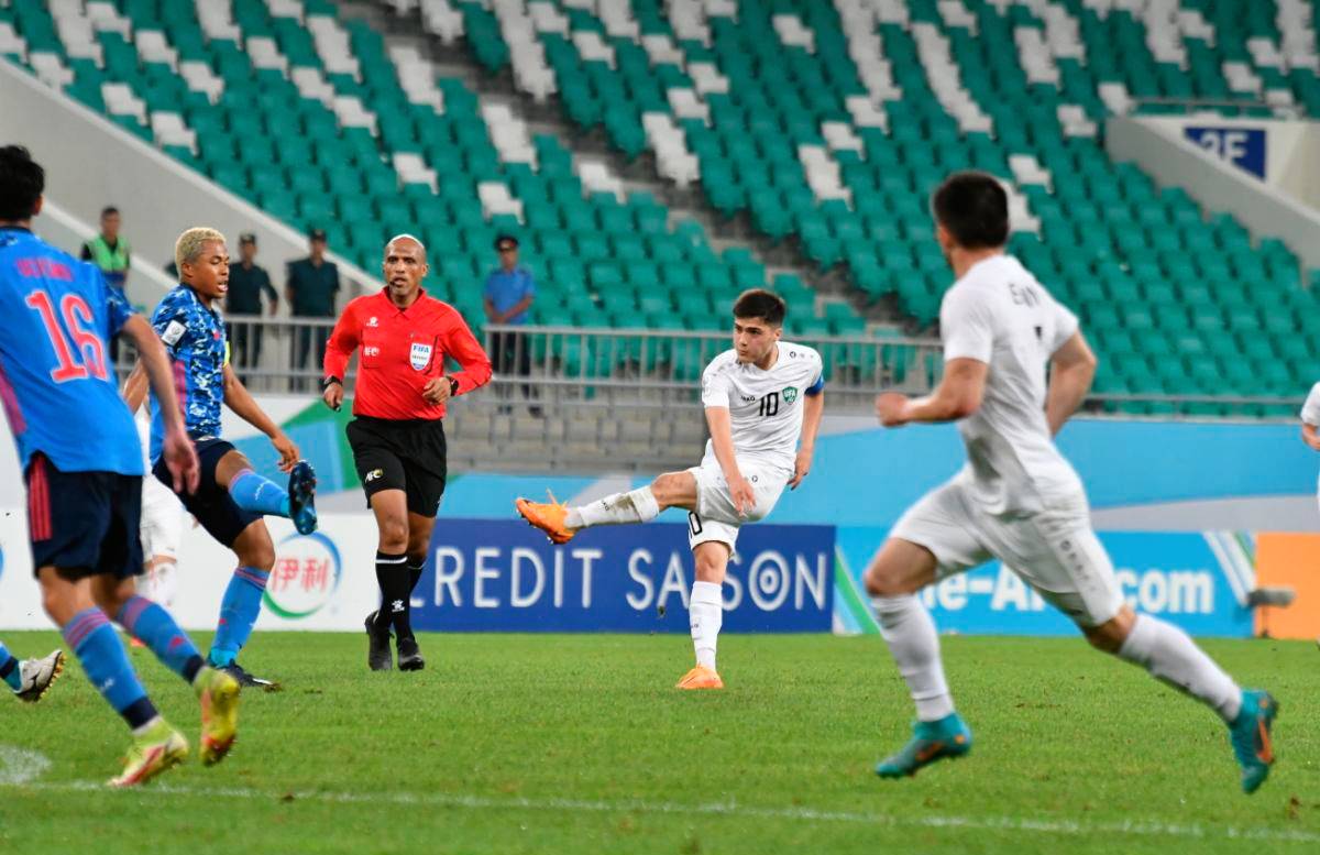 Сборная Узбекистана по футболу прошла в финал Кубка Азии — видео