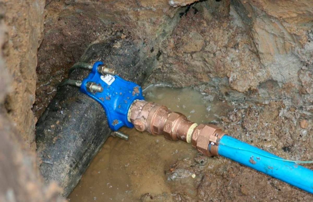 В Кашкадарье теплицу незаконно подключили к водопроводу