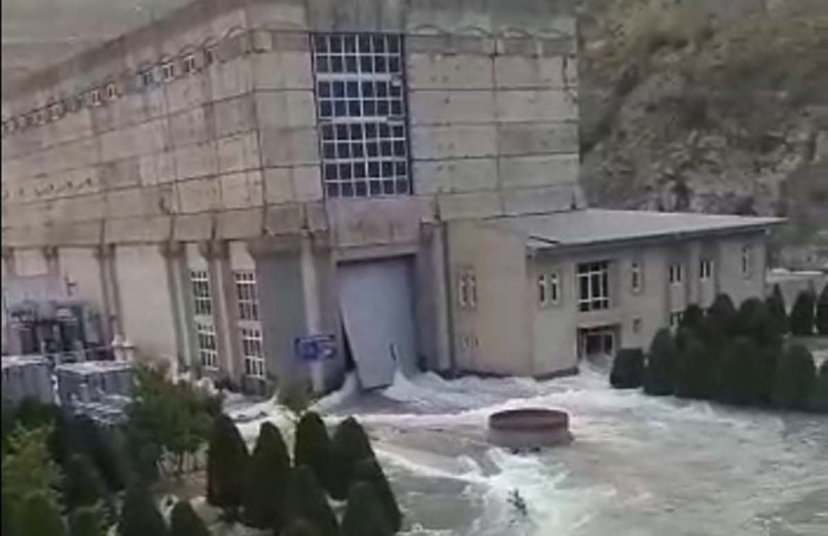 «Узбекгидроэнерго» опровергло сообщения о затоплении Топалангского водохранилища
