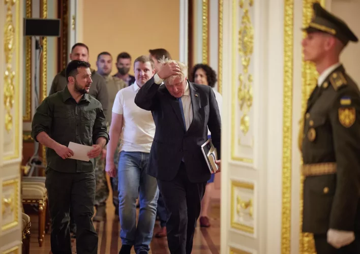 СМИ: Борис Джонсон намерен совершить последнюю поездку в Киев