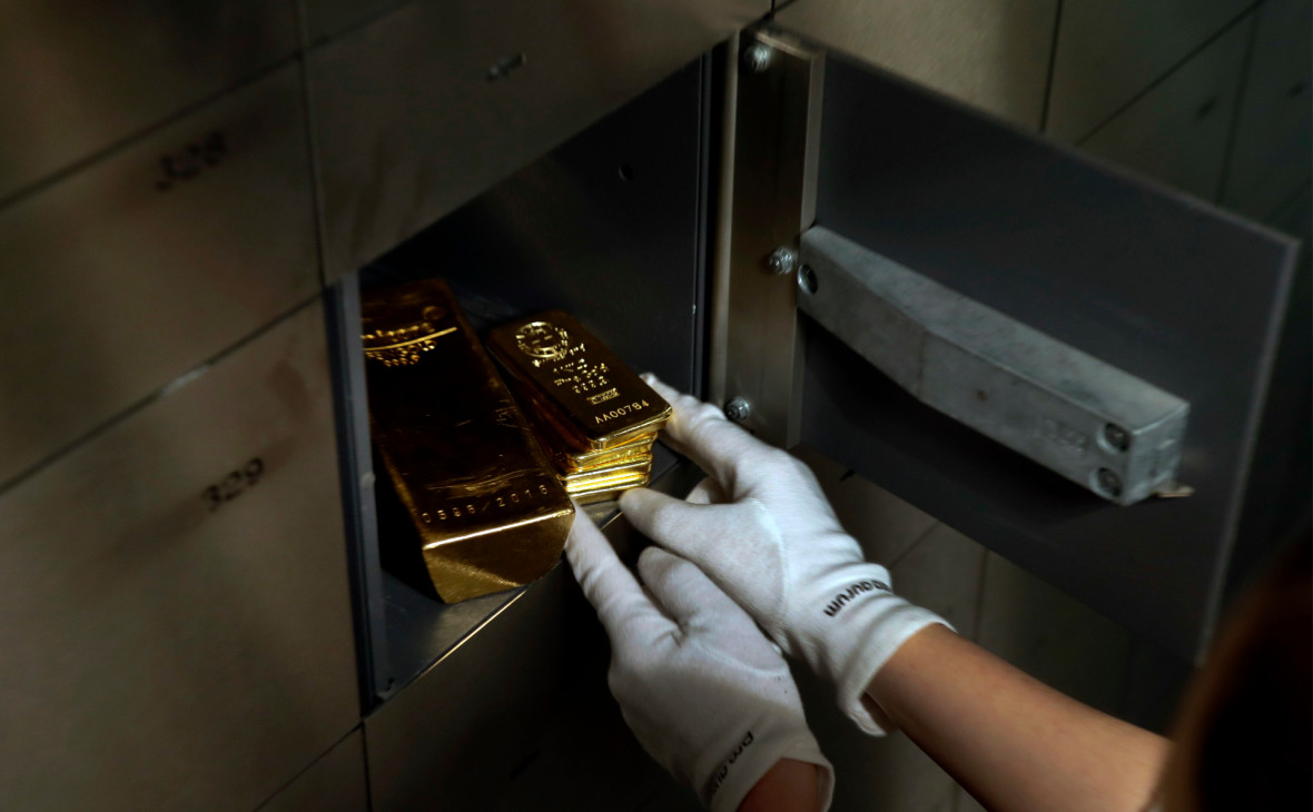 Узбекистан стал одним из лидеров по закупке золота