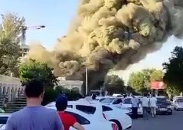 В Чиланзарском районе произошел крупный пожар