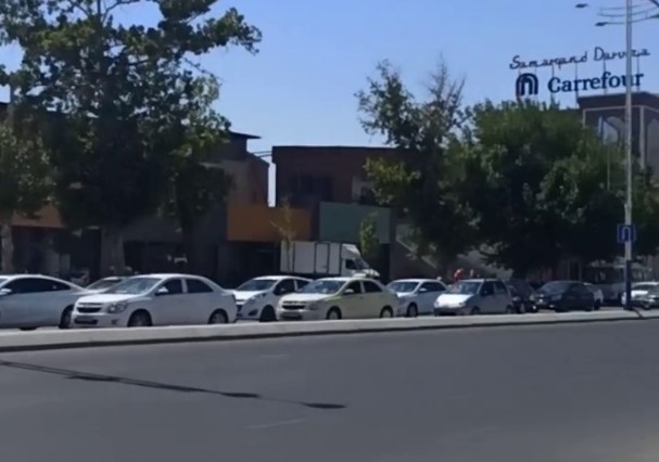 В Ташкенте в Шайхантахурском районе образовалась огромная пробка