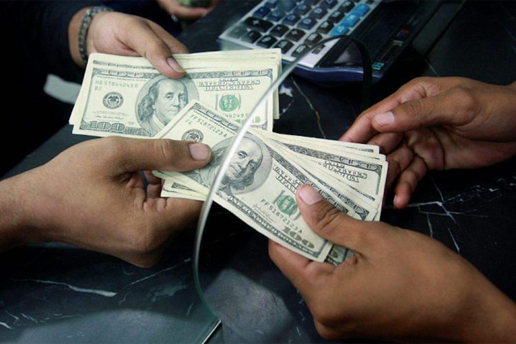 Банки США в 13 случаях заморозили или конфисковали платежи узбекских компаний