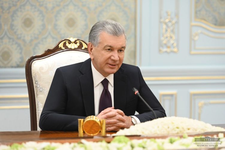 Мирзиёев переговорил с премьер-министром Грузии