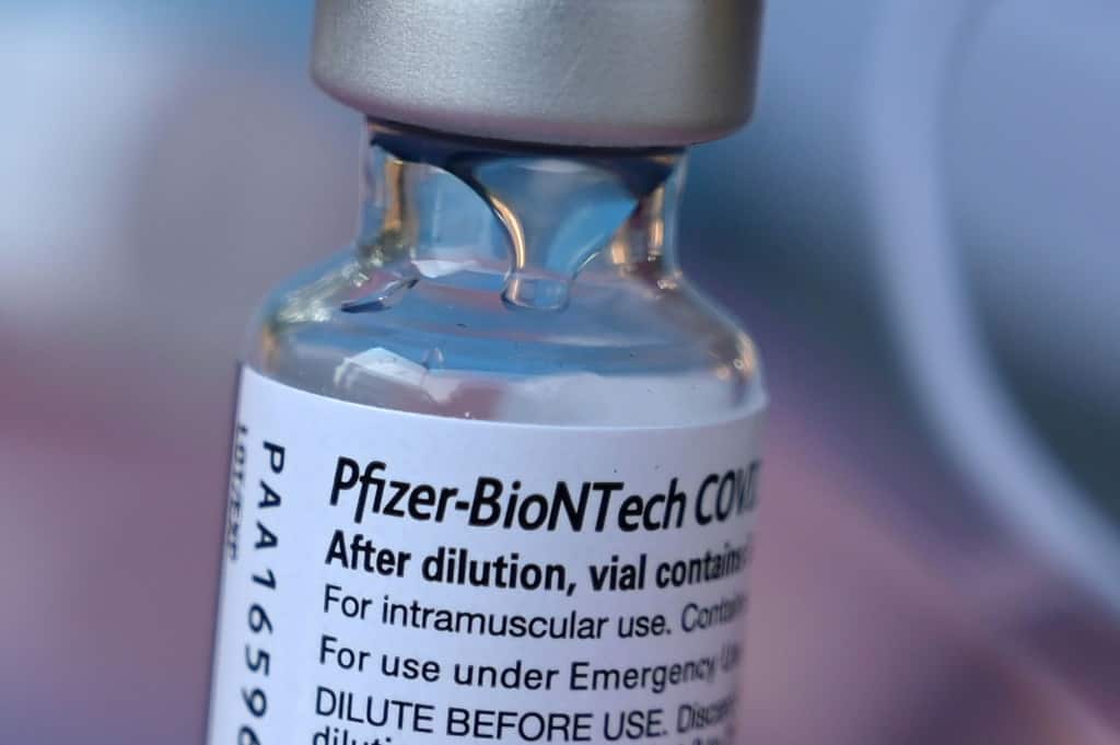 Moderna подаст в суд на Pfizer за использование технологии в вакцине от коронавируса