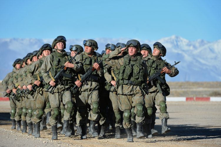 Россия повысила готовность своих баз в Кыргызстане и Таджикистане фоне ситуации в Афганистане