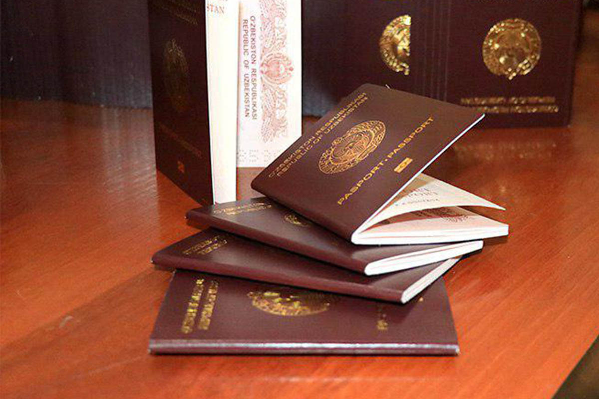 В Узбекистане предложили внедрить услугу доставки готовых ID-карт и загранпаспортов