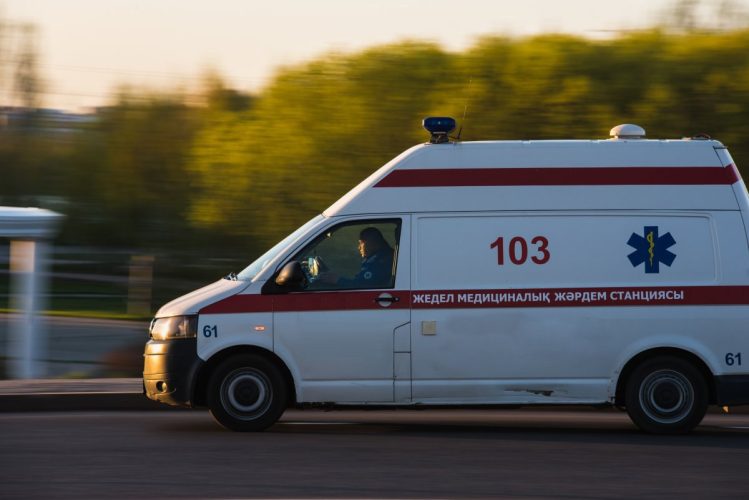 В Казахстане две узбекистанки попали в ДТП: одна скончалась в больнице