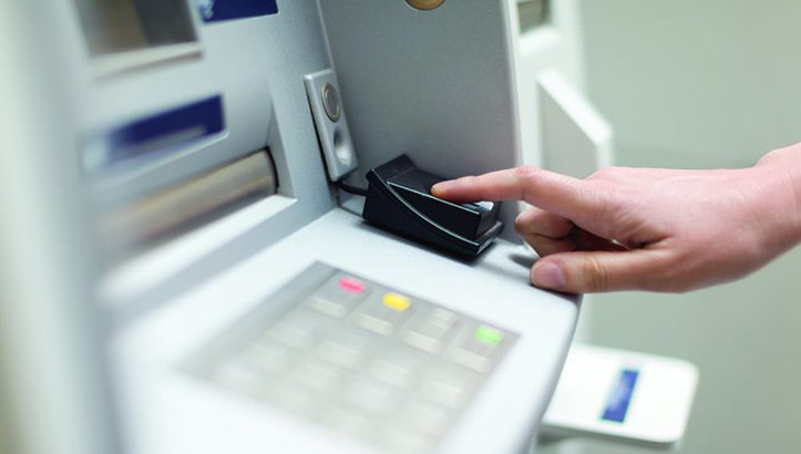 В Андижане сотрудники банка не доложили в банкоматы более 100 миллионов сумов