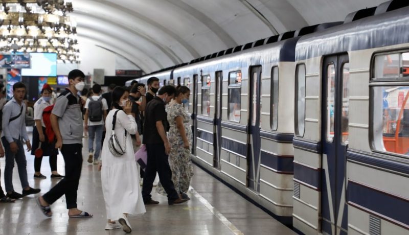В Ташкенте за год удвоился пассажиропоток в метро