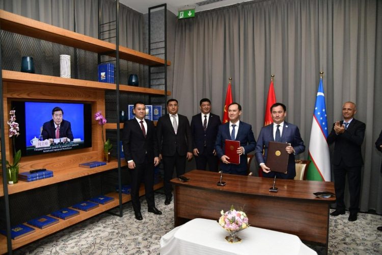 Подписано соглашение на строительство железной дороги Узбекистан-Кыргызстан-Китай