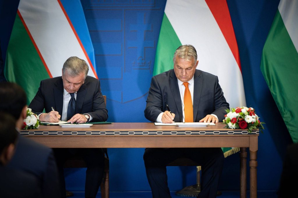 Узбекистан и Венгрия подписали 15 совместных документов